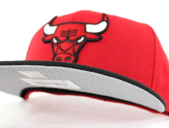Chicago Bulls New Era 59Fifty Fitted Hat (Red Black Gray Under Brim)