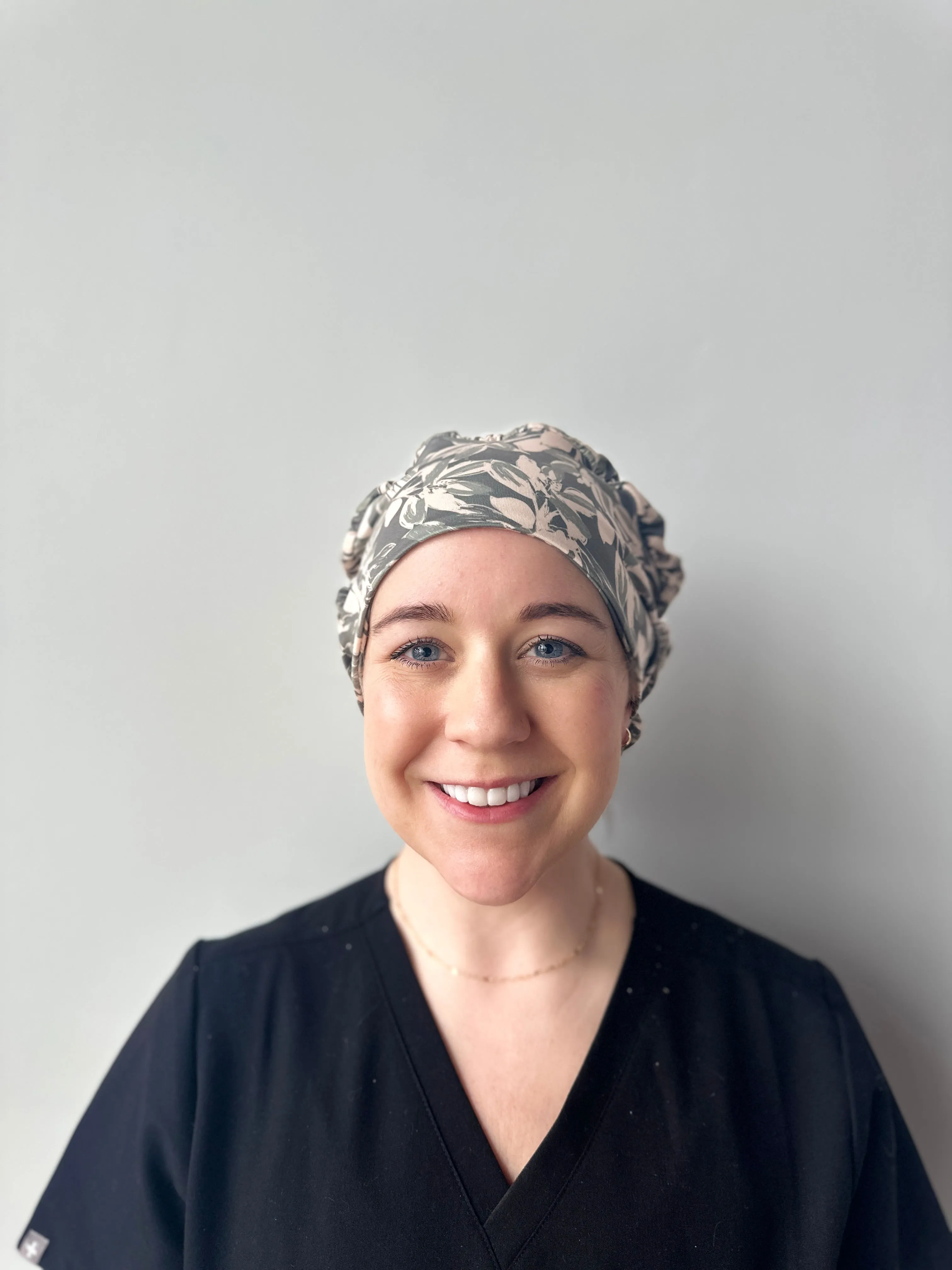 DuoStyle Scrub Hat - Olive Leaves