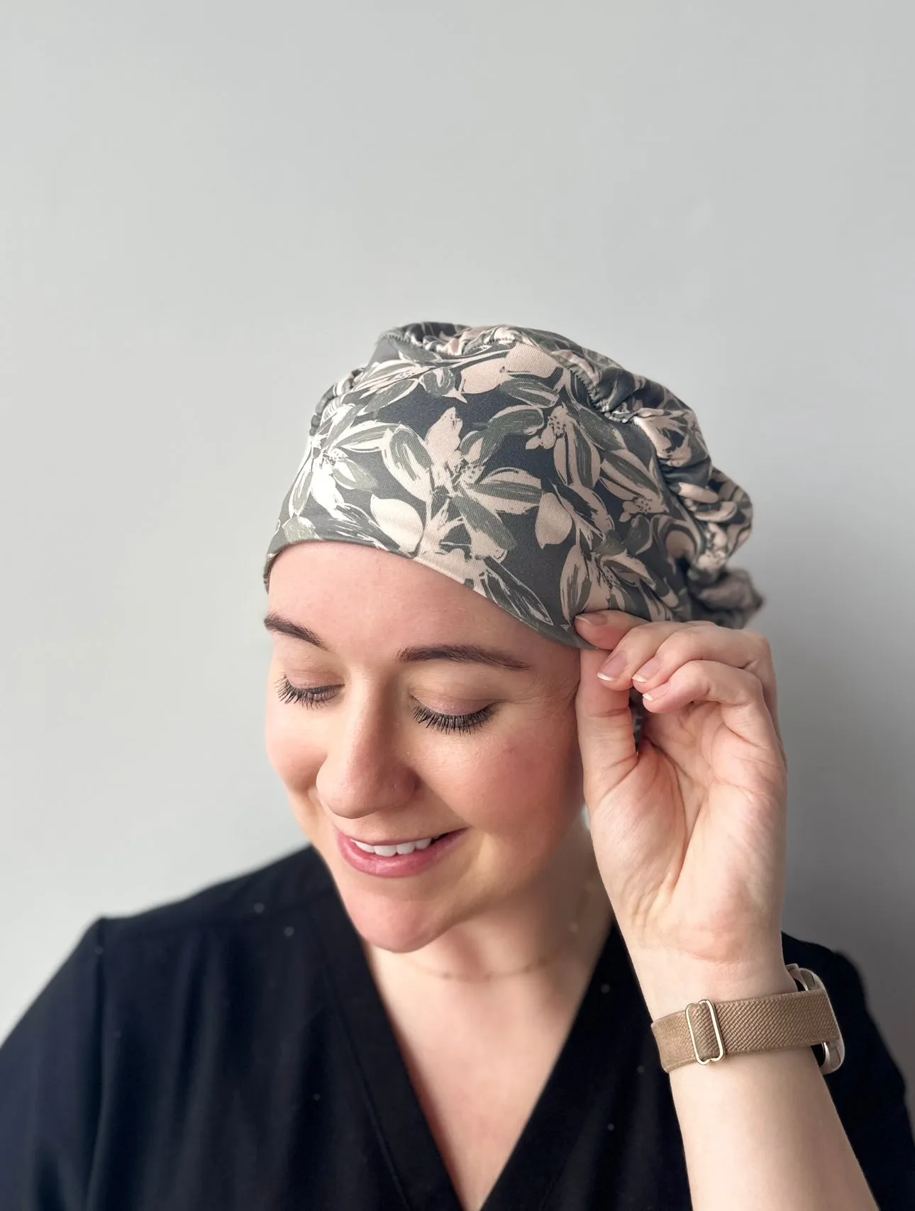 DuoStyle Scrub Hat - Olive Leaves