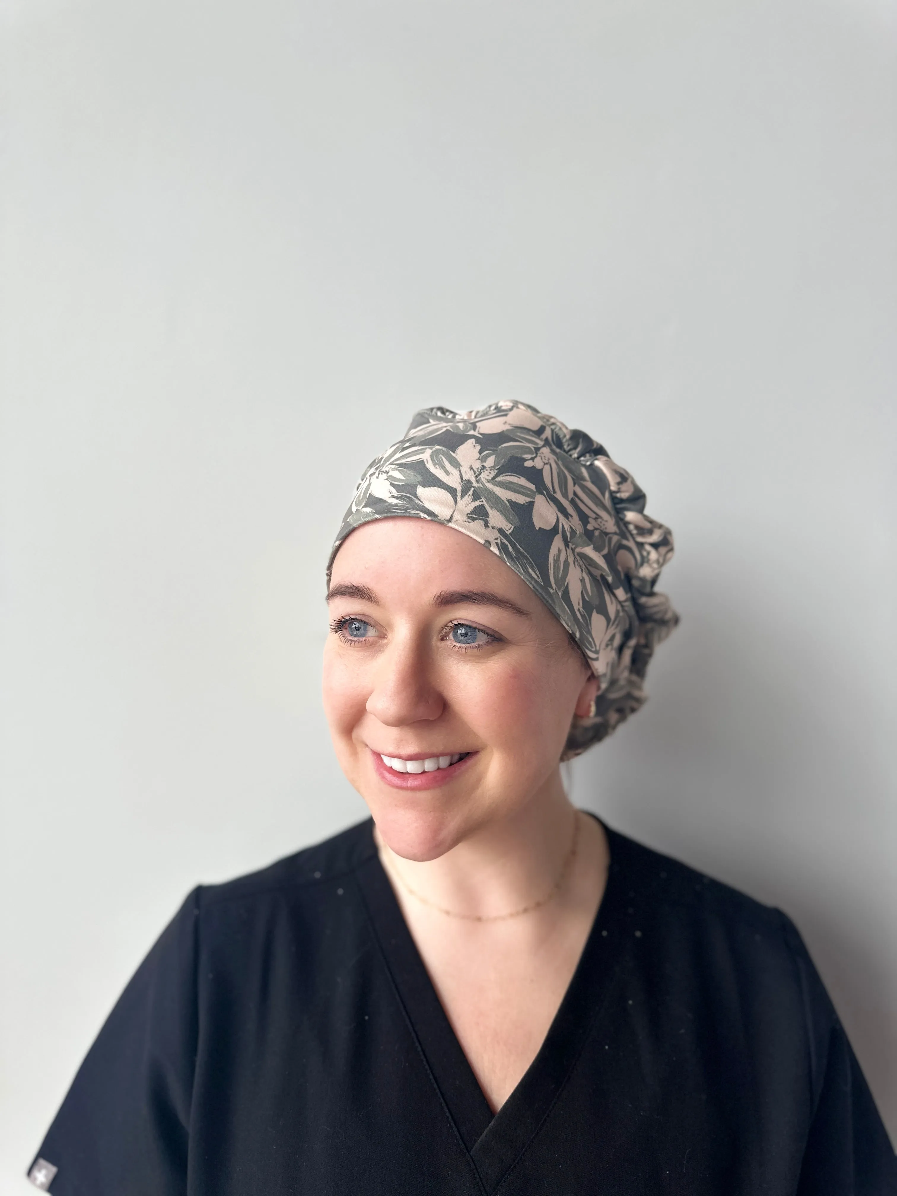 DuoStyle Scrub Hat - Olive Leaves