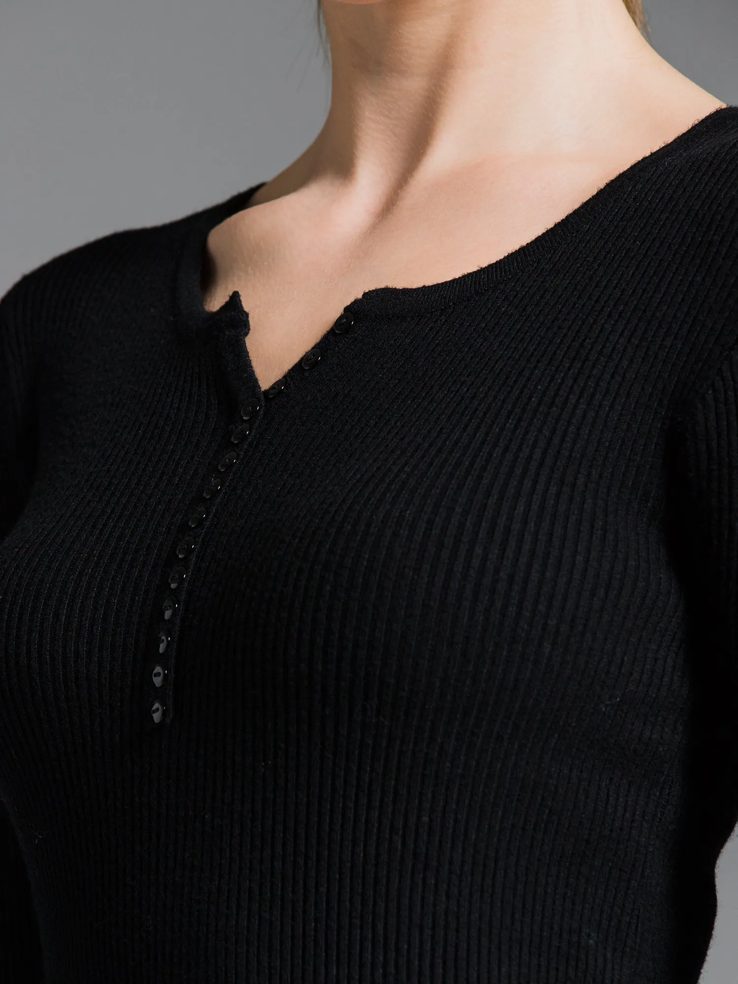 RIBBED HENLEY TEE, BLACK