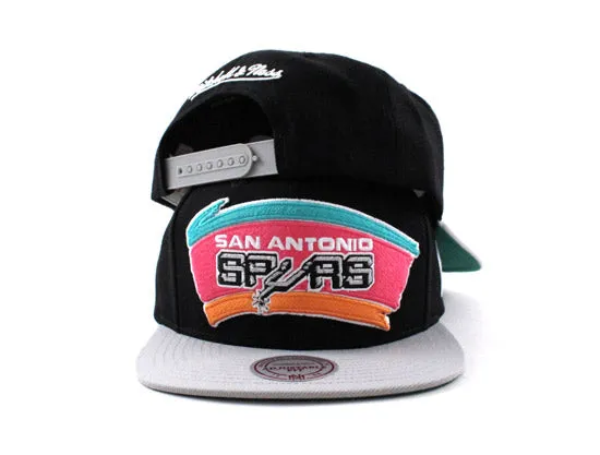 San Antonio Spurs Mitchell and Ness Retro Snapback Hats (Black Gray Green Under Brim)