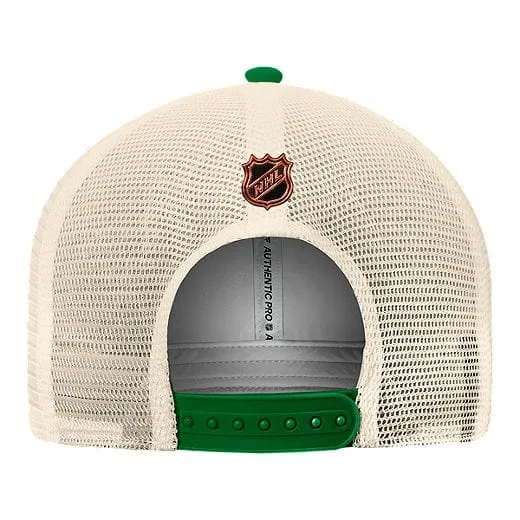 Vancouver Canucks - Reverse Retro Fanatics Adjustable Trucker Hat